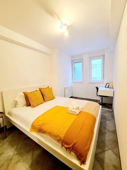 1 Bedroom Flat With Balcony&Garden Luxembourg Apartment