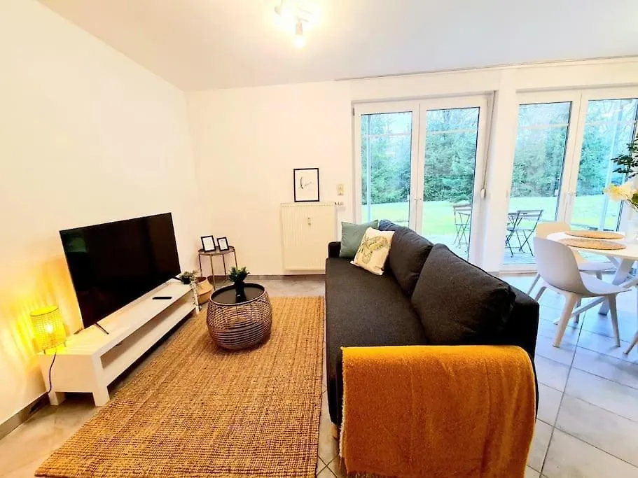 1 Bedroom Flat With Balcony&Garden Luxembourg 0*,  Luxembourg